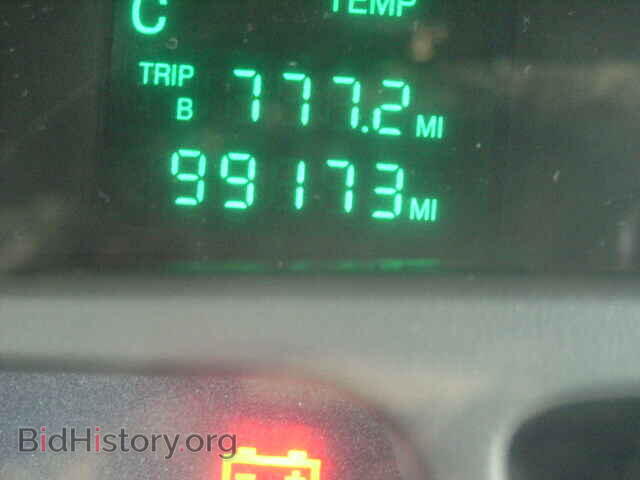 2004 CADILLAC DEVILLE - VIN: 1G6KD54Y44U195936 - Photo 8