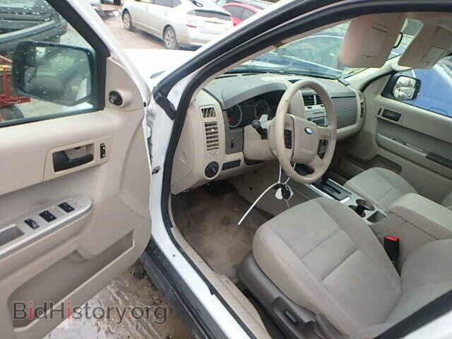 2011 FORD ESCAPE - VIN: 1FMCU9DG6BKB54843 - Photo 9