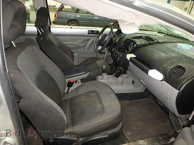 2000 VOLKSWAGEN BEETLE - VIN: 3VWCC21C2YM458606 - Фото 5