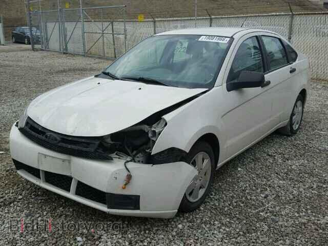 2011 FORD FOCUS - VIN: 1FAHP3EN8BW162016 - Фото 2