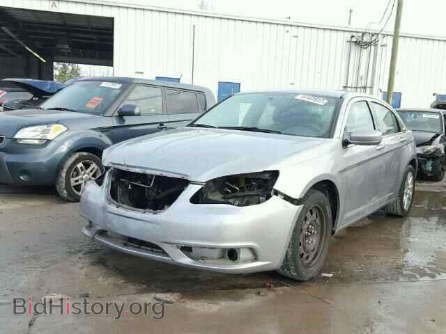 2013 CHRYSLER 200 - VIN: 1C3CCBAB8DN689802 - Фото 2