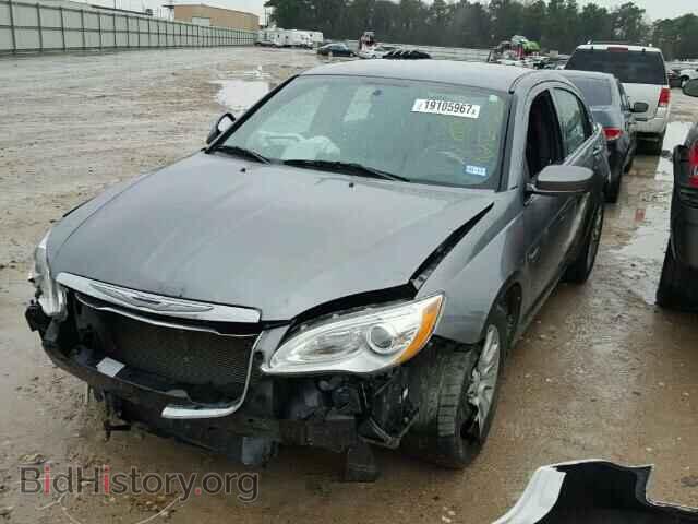 2013 CHRYSLER 200 - VIN: 1C3CCBAB1DN641526 - Фото 2