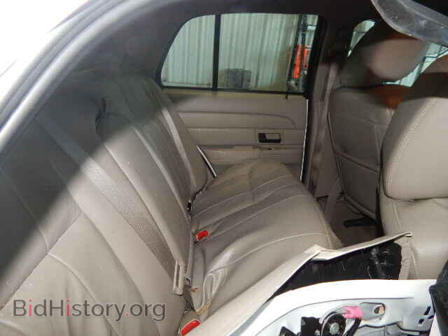 2011 FORD CROWN VIC - VIN: 2FABP7EV8BX140132 - Фото 6