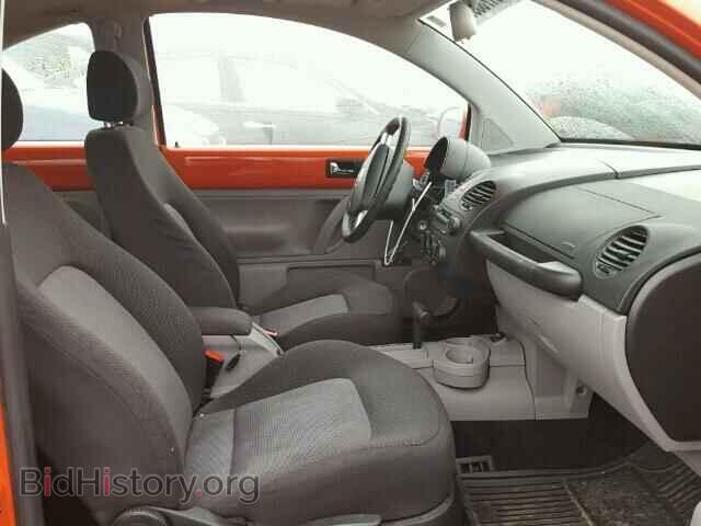2004 VOLKSWAGEN BEETLE - VIN: 3VWCD31CX4M403821 - Фото 5