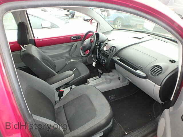 2000 VOLKSWAGEN BEETLE - VIN: 3VWCC21C7YM444328 - Фото 5