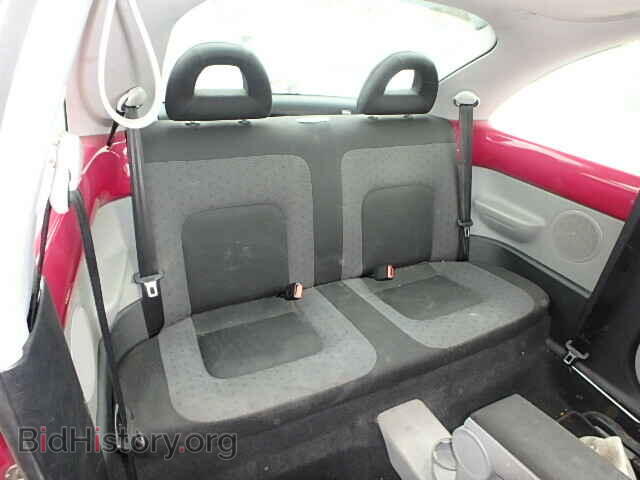 2000 VOLKSWAGEN BEETLE - VIN: 3VWCC21C7YM444328 - Фото 6