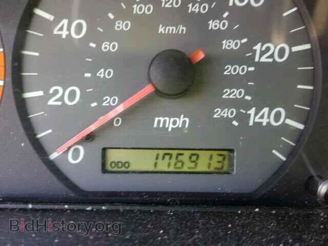 2000 MAZDA 626 - VIN: 1YVGF22E2Y5105553 - Фото 8