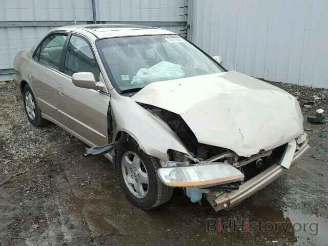 Photo 1HGCG1659YA009207 - HONDA ACCORD 2000