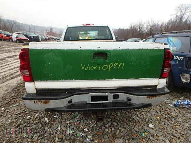 2006 CHEVROLET SILVERADO - VIN: 1GCHC24U16E176764 - Фото 6