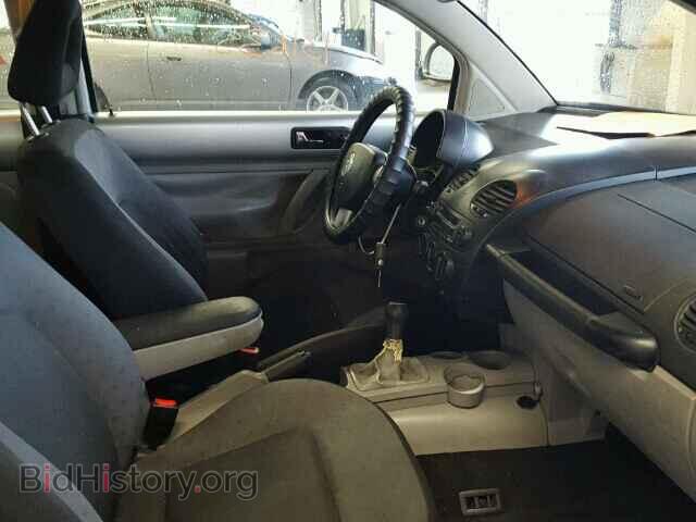 2000 VOLKSWAGEN BEETLE - VIN: 3VWCC21C2YM451557 - Фото 5