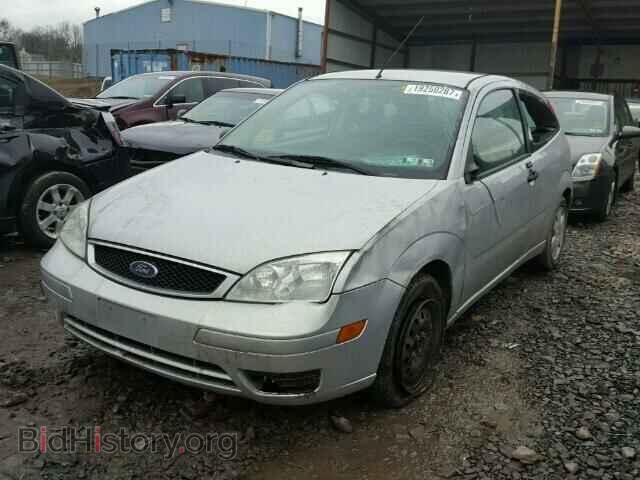 2007 FORD FOCUS - VIN: 1FAFP31N87W261939 - Фото 2