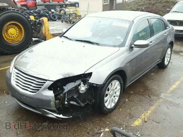 2012 CHRYSLER 200 - VIN: 1C3CCBAB1CN143910 - Фото 2