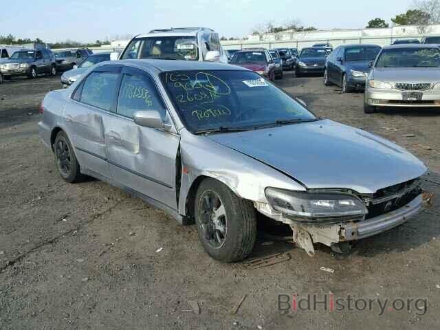 Photo 1HGCG6552YA038045 - HONDA ACCORD 2000