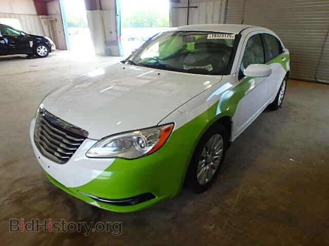 2012 CHRYSLER 200 - VIN: 1C3CCBAG3CN255247 - Фото 2