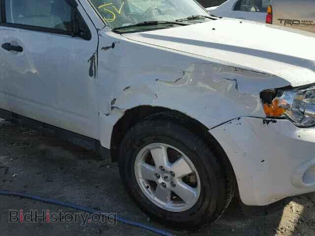 2011 FORD ESCAPE - VIN: 1FMCU0D73BKC18736 - Photo 9