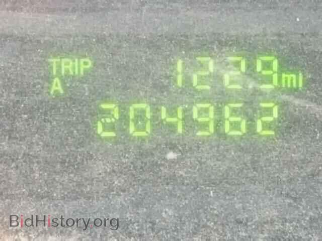 2011 FORD ECONOLINE - VIN: 1FBSS3BL8BDA61141 - Photo 8