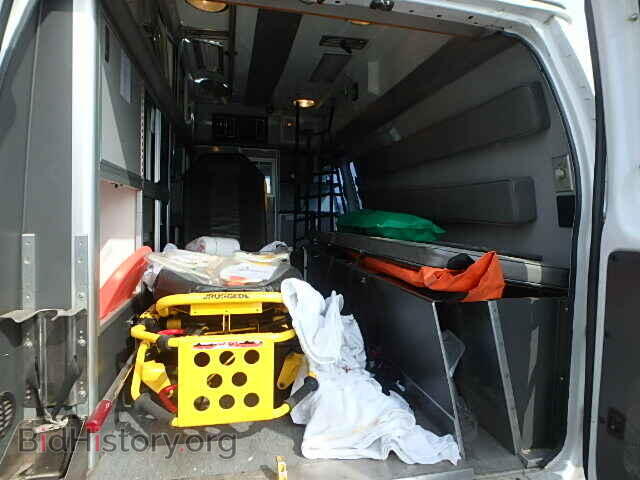 2002 FORD ECONOLINE - VIN: 1FDSS34F72HB09977 - Photo 9