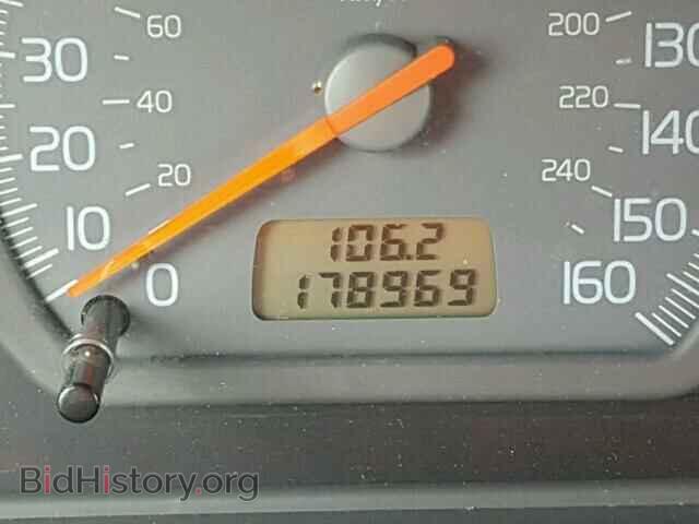 2000 VOLVO V40 - VIN: YV1VW2556YF471934 - Фото 8