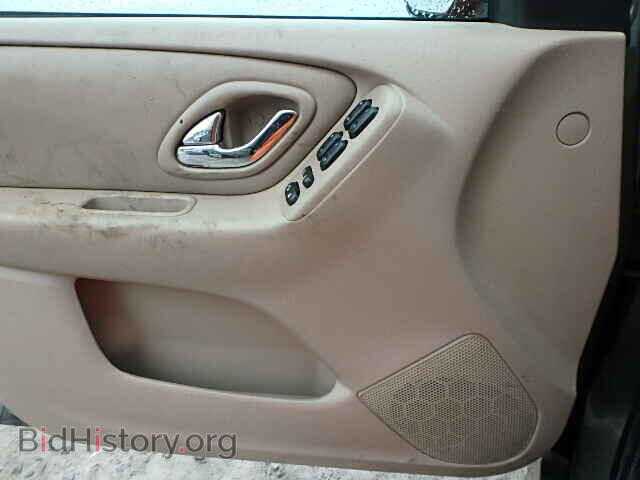 2002 MAZDA TRIBUTE - VIN: 4F2YU091X2KM27244 - Фото 9