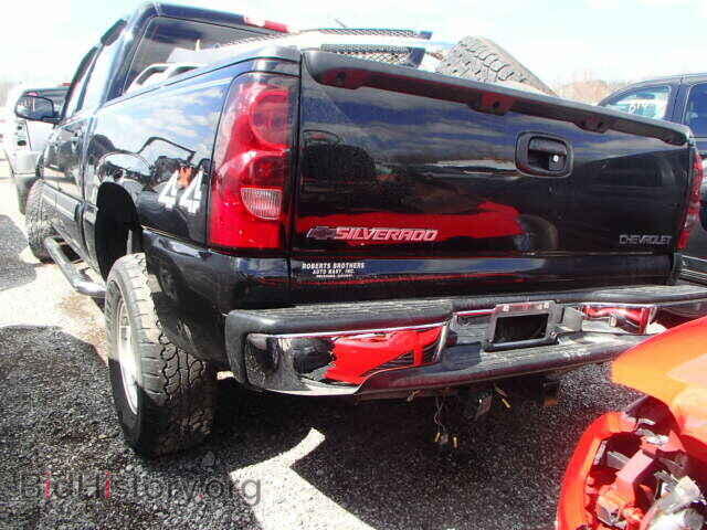 2005 CHEVROLET SILVERADO - VIN: 2GCEK13T151124477 - Фото 3