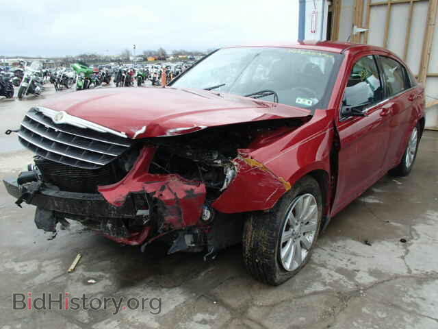 2010 CHRYSLER SEBRING - VIN: 1C3CC5FB8AN218285 - Фото 2