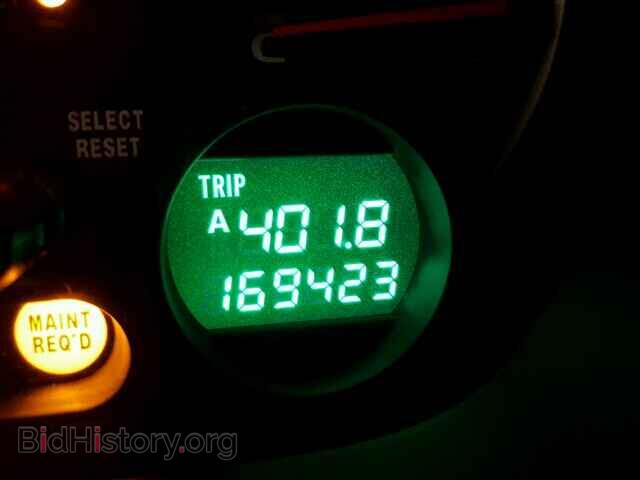 2005 HONDA PILOT - VIN: 5FNYF18455B025256 - Photo 8