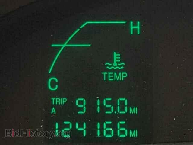 2004 CADILLAC DEVILLE - VIN: 1G6KD54Y94U221009 - Photo 8