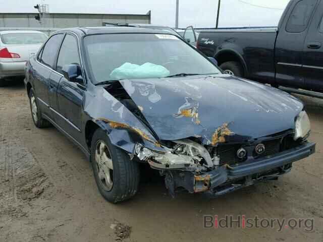 Photo 1HGCG5658YA118278 - HONDA ACCORD 2000