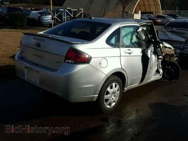 2010 FORD FOCUS - VIN: 1FAHP3GN1AW175962 - Photo 4