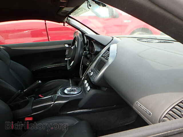 2011 AUDI R8 - VIN: WUAGNAFG4BN001011 - Фото 5