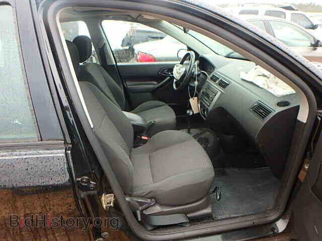 2005 FORD FOCUS - VIN: 3FAFP37N05R123433 - Фото 5