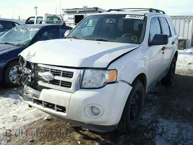 2009 FORD ESCAPE - VIN: 1FMCU93729KA10847 - Фото 2
