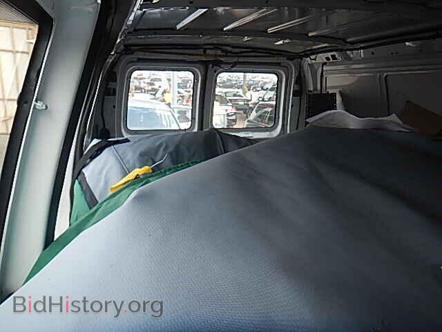 2010 FORD ECONOLINE - VIN: 1FTNE1EW3ADA13989 - Фото 6