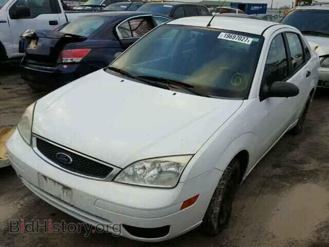 2005 FORD FOCUS - VIN: 1FAFP34N75W301341 - Фото 2