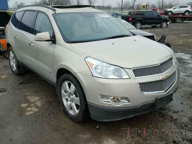 Photo 1GNLRHED0AS111237 - CHEVROLET TRAVERSE 2010