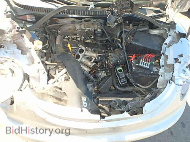 2000 VOLKSWAGEN BEETLE - VIN: 3VWCC21C8YM478343 - Фото 7