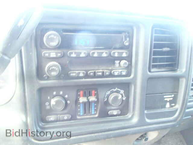 2006 CHEVROLET SILVERADO - VIN: 1GCHC24U76E142098 - Photo 9