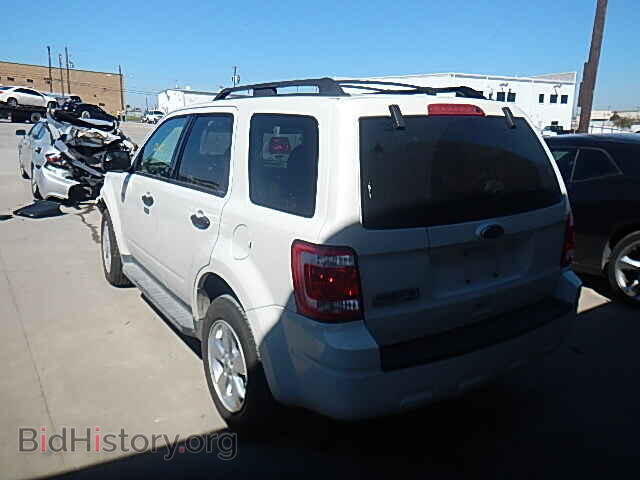 2011 FORD ESCAPE - VIN: 1FMCU0D76BKA43639 - Фото 3