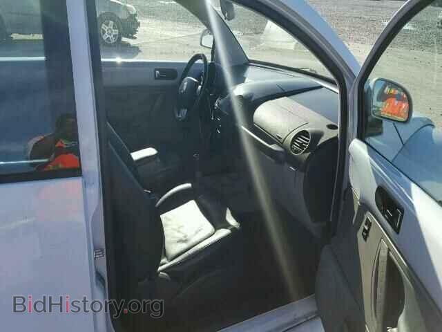 2000 VOLKSWAGEN BEETLE - VIN: 3VWCA21C5YM489130 - Photo 5