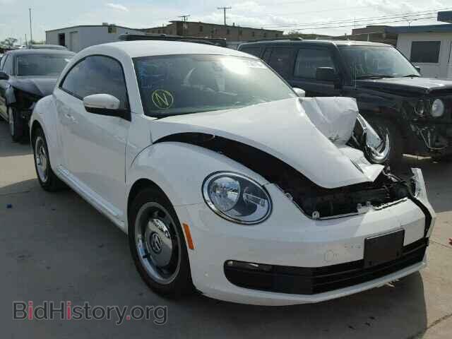 Photo 3VWJX7AT3CM647928 - VOLKSWAGEN BEETLE 2012