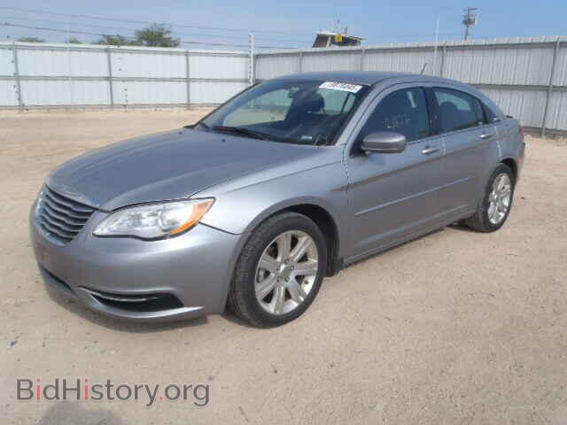 2013 CHRYSLER 200 - VIN: 1C3CCBBB0DN732415 - Фото 2
