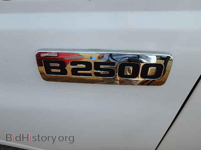 1999 MAZDA B2500 - VIN: 4F4YR12C4XTM48196 - Фото 9