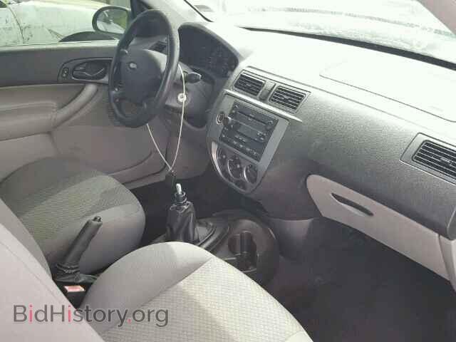 2006 FORD FOCUS - VIN: 1FAHP31N26W230497 - Photo 5