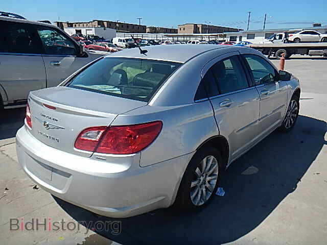 2010 CHRYSLER SEBRING - VIN: 1C3CC5FD5AN133549 - Фото 4