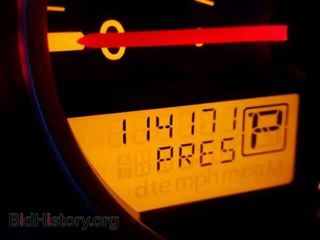 2011 NISSAN PATHFINDER - VIN: 5N1AR1NN2BC600942 - Фото 8