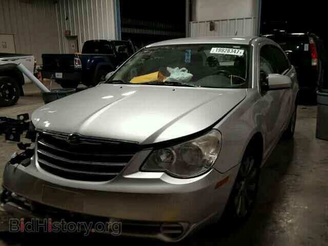 2010 CHRYSLER SEBRING - VIN: 1C3CC5FB3AN224009 - Фото 2
