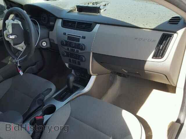 2009 FORD FOCUS - VIN: 1FAHP34N49W199883 - Photo 9