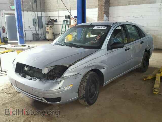 2005 FORD FOCUS - VIN: 1FAFP34N75W106906 - Фото 2