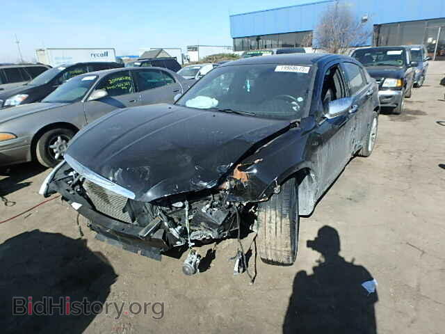 2011 CHRYSLER 200 - VIN: 1C3BC2FG2BN618155 - Фото 2