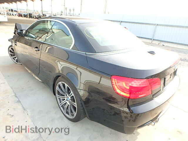 2011 BMW M3 - VIN: WBSDX9C51BE584237 - Фото 3
